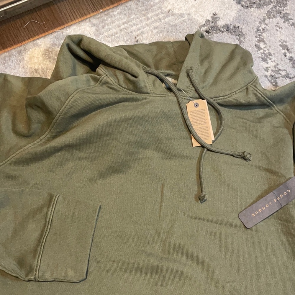 Brand new American Eagle  hoodie camo green Med